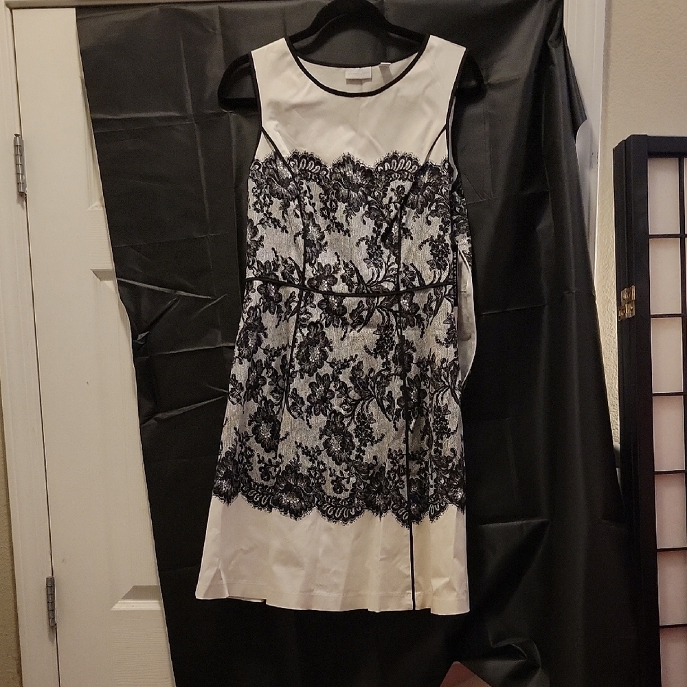 New York & Company Black and White Sheath Dress Sleeveless Scoop Neck